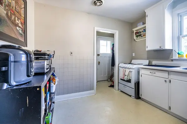 Cobourg, ON K9A 2A4,531 Shirley ST