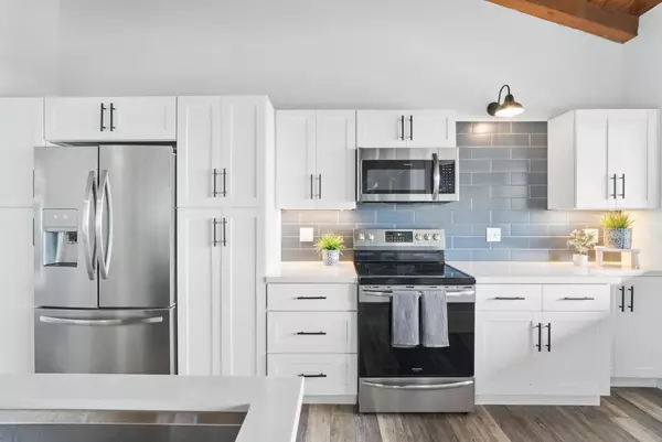 Kailua-kona, HI 96740,77-6452 LEILANI ST