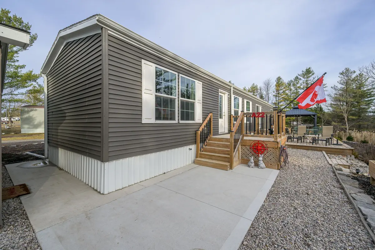 Southwest Middlesex, ON N0L 1A0,4838 Switzer DR #A22