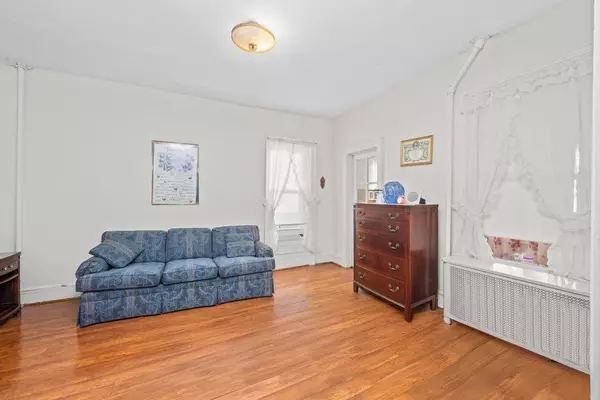 Brooklyn, NY 11214,187 Bay 26th ST