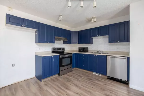 Fort Mcmurray, AB T9K 2R8,187 Bear Paw DR