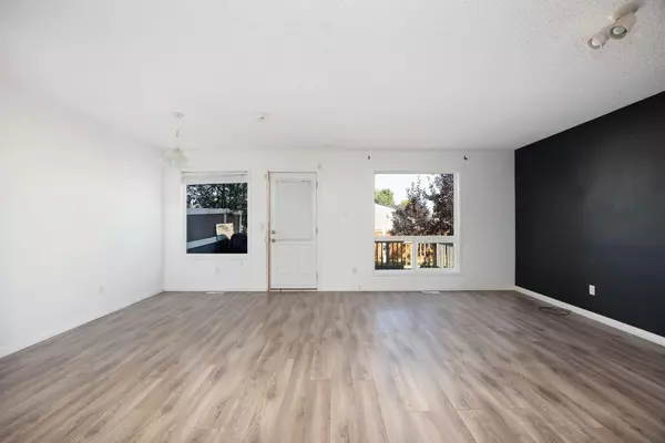 Fort Mcmurray, AB T9K 2R8,187 Bear Paw DR