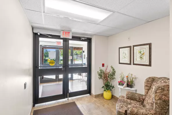 Cambridge, ON N3H 0A6,505 Margaret ST #412