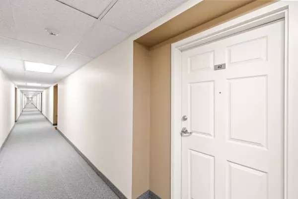 Cambridge, ON N3H 0A6,505 Margaret ST #412