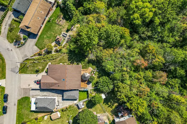 St. Catharines, ON L2P 2E7,5 Lucerne PL