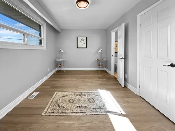 Oshawa, ON L1J 4K3,1363 Park RD S