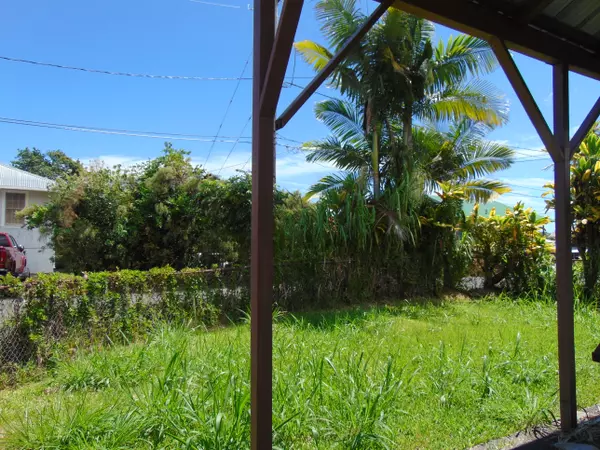 Papaikou, HI 96781,27-223 D RD