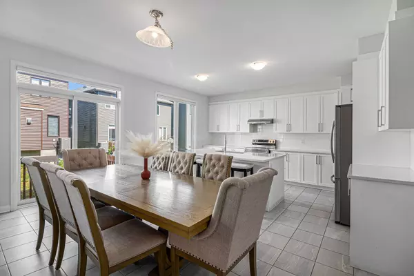 Orleans - Cumberland And Area, ON K4A 5N9,615 IDYLLIC TER