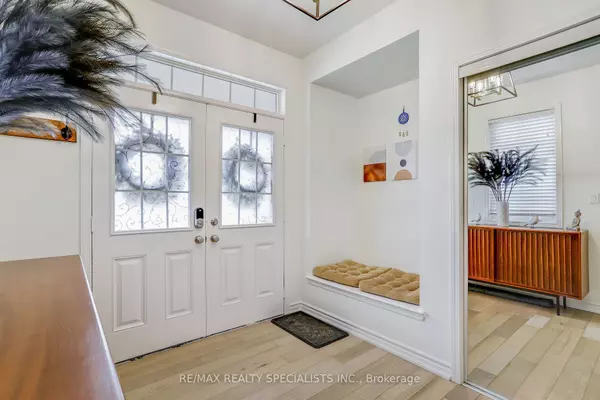 Milton, ON L9T 0Z4,918 Savoline BLVD