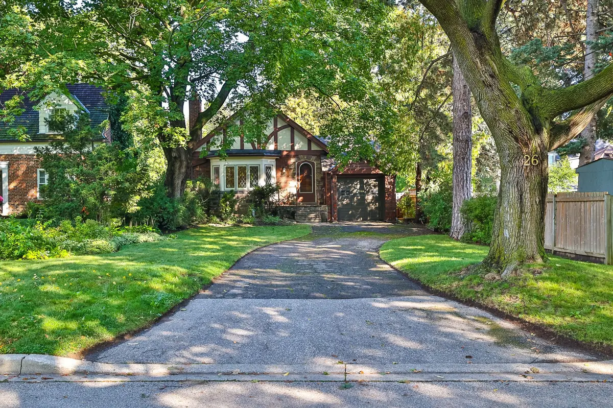 Toronto W08, ON M9A 1G1,26 Holloway RD