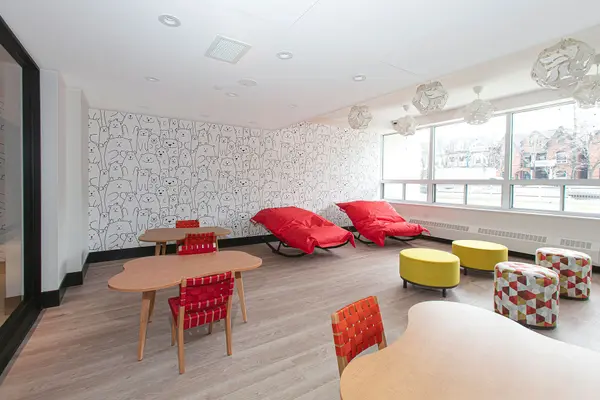 666 Spadina AVE #806, Toronto C01, ON M5S 2H8