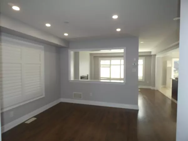 Niagara Falls, ON L2H 0N6,7857 Sassafras TRL