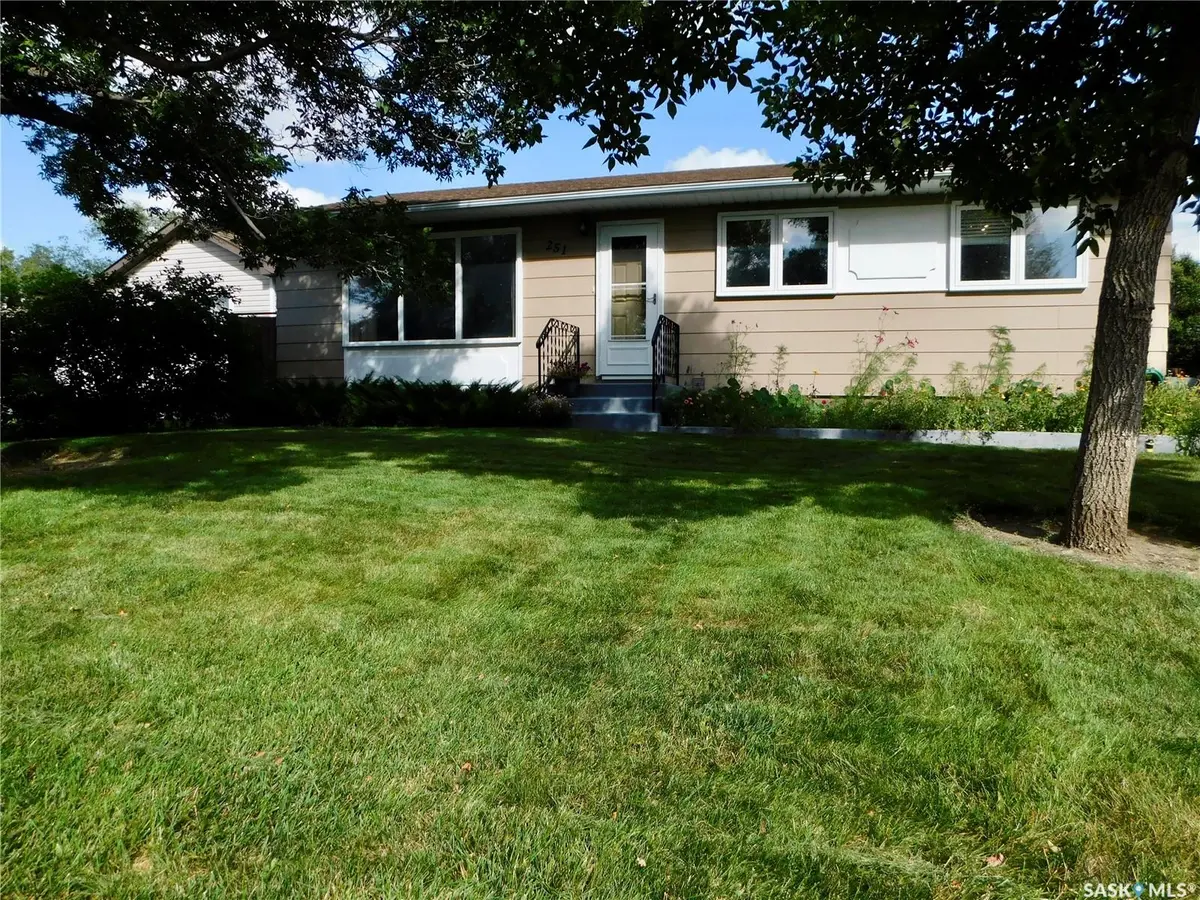 251 Westview DRIVE, Coronach, SK S0H 0Z0