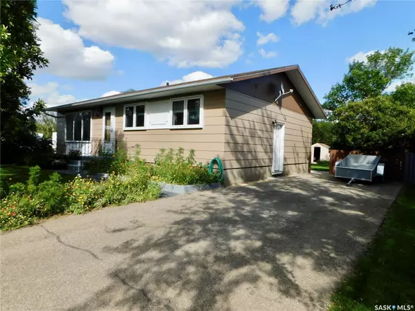 Coronach, SK S0H 0Z0,251 Westview DRIVE