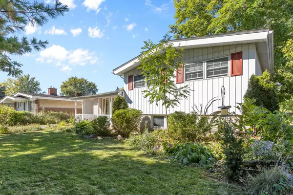 Orleans - Cumberland And Area, ON K1E 1G5,229 Kennedy LN W