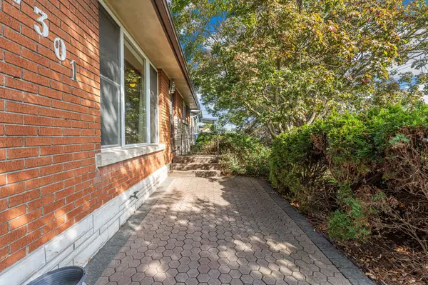 Niagara Falls, ON L2G 4T5,7301 Heximer AVE