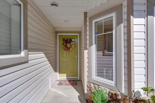 Innisfail, AB T4G 1M9,4940 47 ST