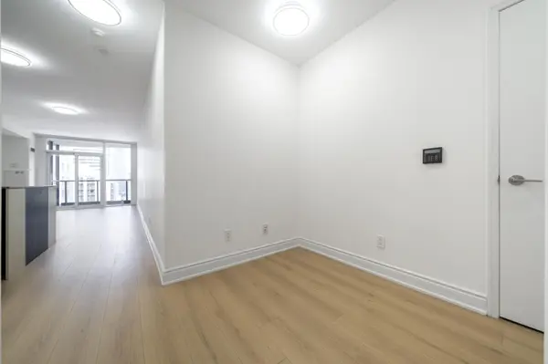 21 Carlton ST #1902, Toronto C08, ON M5B 1L3