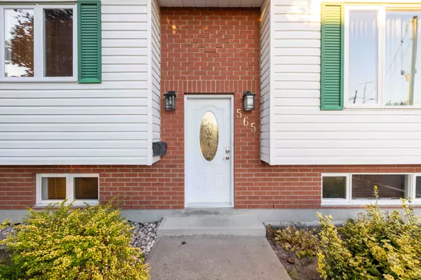 Alfred And Plantagenet, ON K0B 1A0,565 Bolt RD