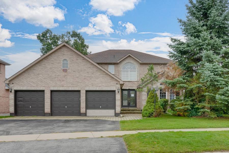 19 Northview CRES, Barrie, ON L4N 9T4