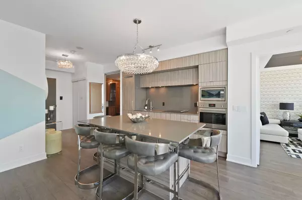 Toronto C01, ON M5T 0C3,38 Cameron ST #1220