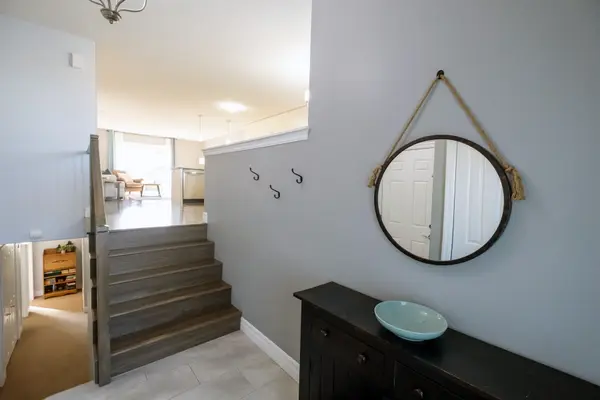 Quinte West, ON K8V 0G1,6 McIntosh CRES