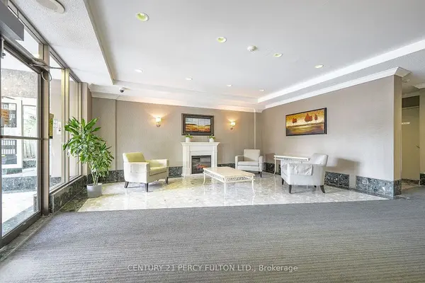 3 Greystone Walk DR #1228, Toronto E04, ON M1K 5J4