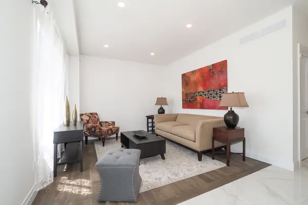 Kitchener, ON N2C 2T7,217 JEFFREY PL