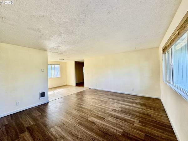 Eugene, OR 97402,3970 MARSHALL AVE