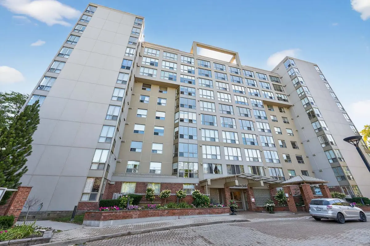 1110 Walden CIR #507, Mississauga, ON L5J 4R3