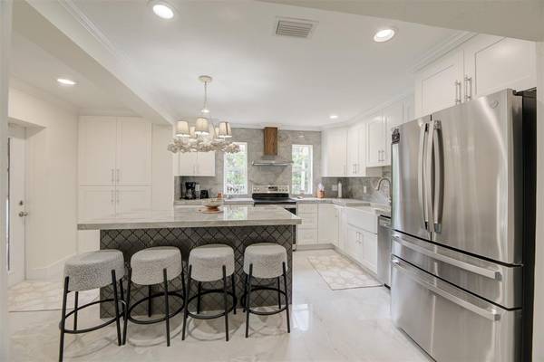 Lighthouse Point, FL 33064,4821 NE 28th Ave