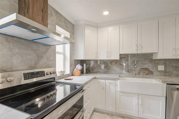 Lighthouse Point, FL 33064,4821 NE 28th Ave