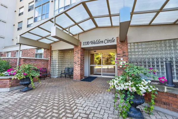1110 Walden CIR #507, Mississauga, ON L5J 4R3