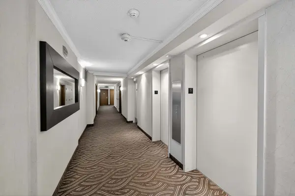 1110 Walden CIR #507, Mississauga, ON L5J 4R3