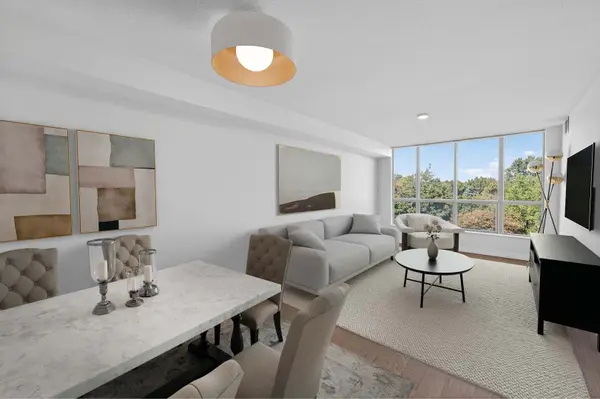 1110 Walden CIR #507, Mississauga, ON L5J 4R3