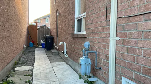 Toronto E11, ON M1B 6G1,24 Bald Eagle AVE #Bsmt