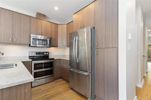 Langford, BC V9C 0E4,3381 Vision Way