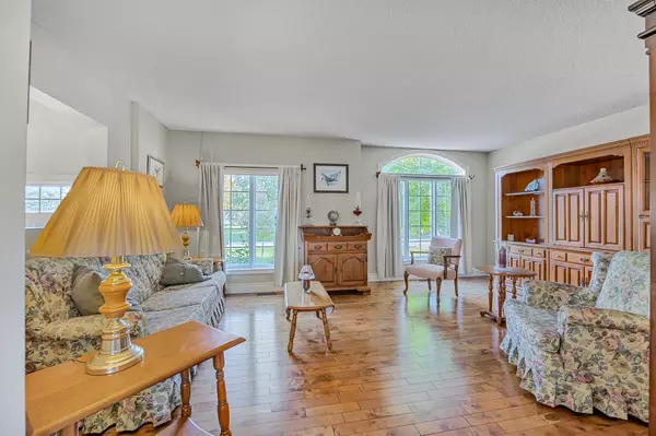 Ramara, ON L0K 1B0,93 Bayshore DR