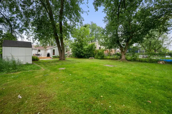 Georgina, ON L4P 2L7,156 Beach RD