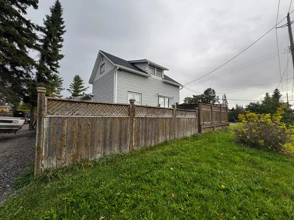 Timmins, ON P4N 5W5,108 Jubilee AVE E