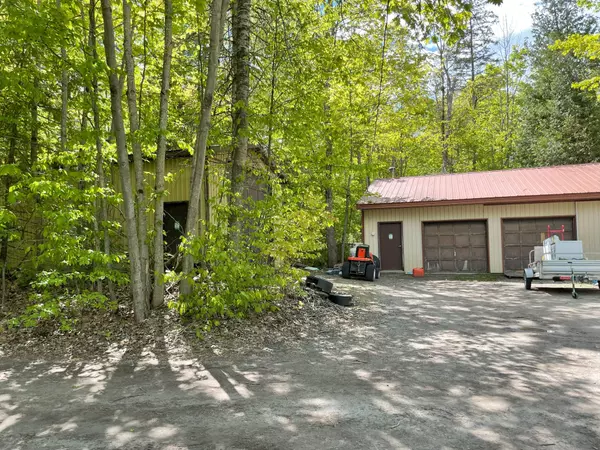 Kawartha Lakes, ON K0M 1N0,* Mcnevan DR