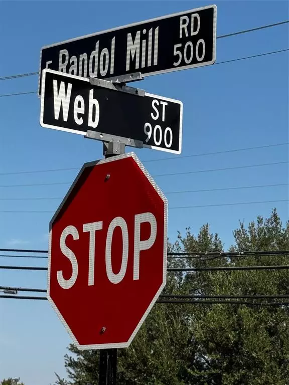 Arlington, TX 76011,921 Web Street