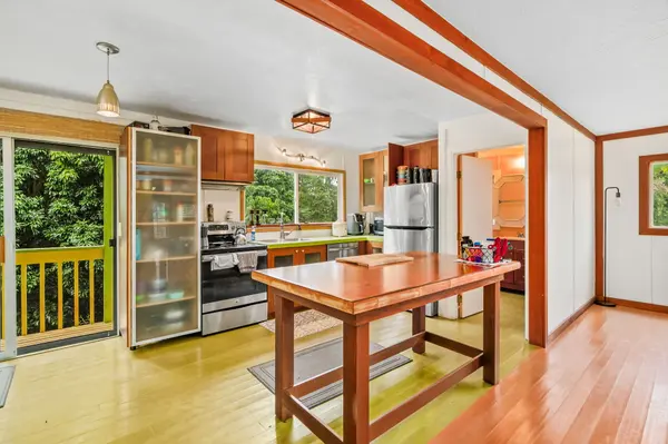 6271 OPAEKAA RD, Kapaa, HI 96746