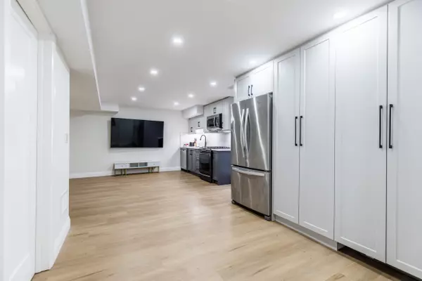 Niagara Falls, ON L2G 0H4,6544 SAM IORFIDA DR #bsmnt