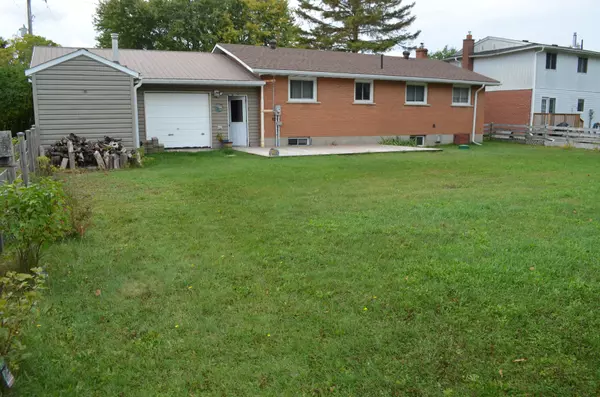 South River, ON P0A 1X0,20 Fitz AVE