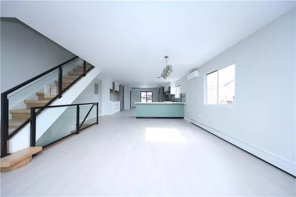 Staten  Island, NY 10314,49 Gadsen PL