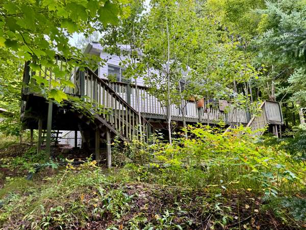 256 Elgin RD, Hastings Highlands, ON K0L 2K0