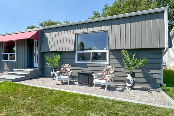 Clarington, ON L1B 1A4,10 Eastbank RD