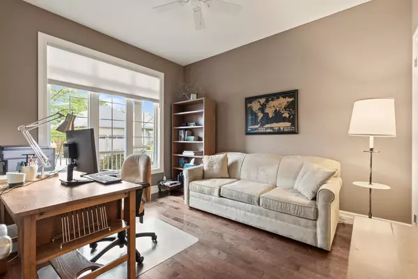 London North, ON N6G 0K1,2081 Wallingford AVE #24