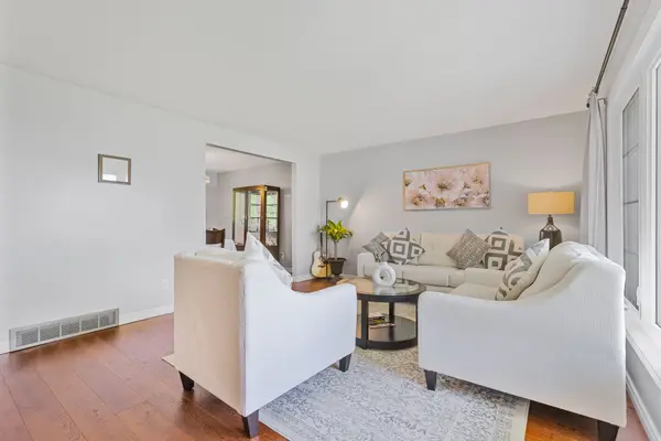 Norfolk, ON N0A 1N4,6 Roselawn CT